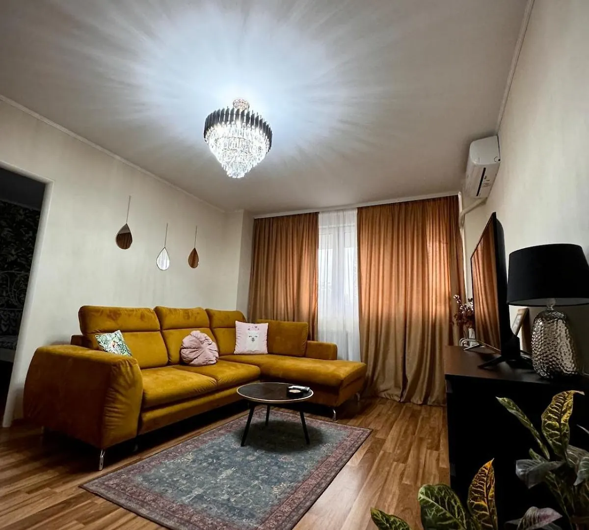 Jungle Home - Gara De Nord Bucarest 0*,  Roumanie